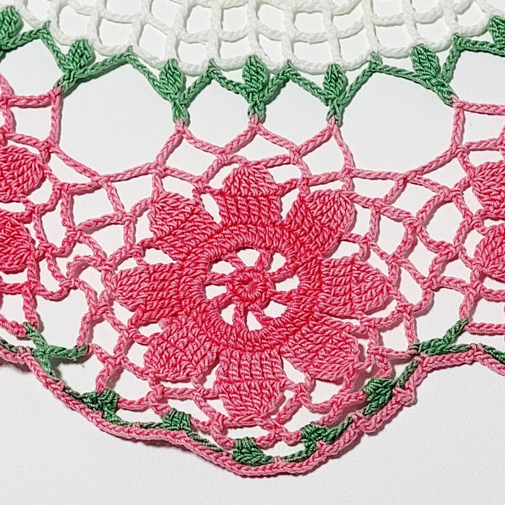 Vintage Doily Beautiful Lace Pink Floral 24